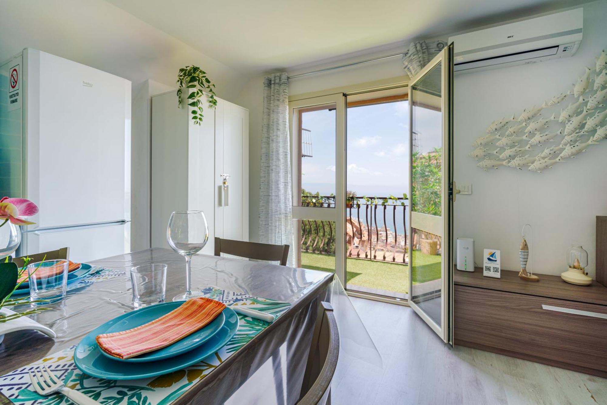 La Goccia Sul Mare Apartment Letojanni Ngoại thất bức ảnh