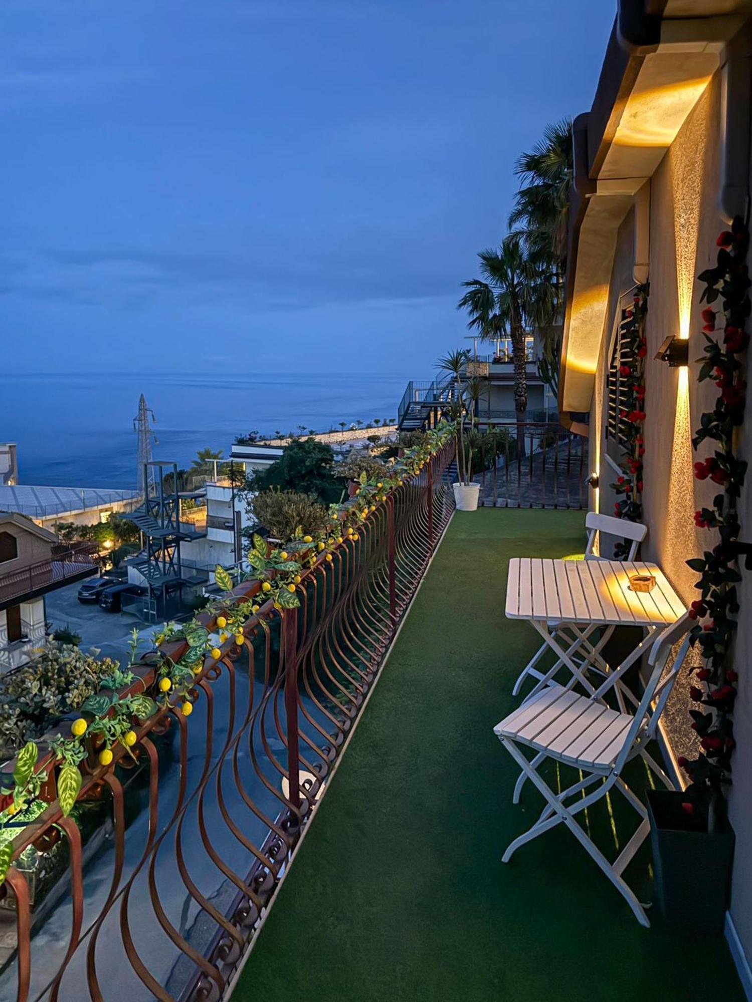 La Goccia Sul Mare Apartment Letojanni Ngoại thất bức ảnh