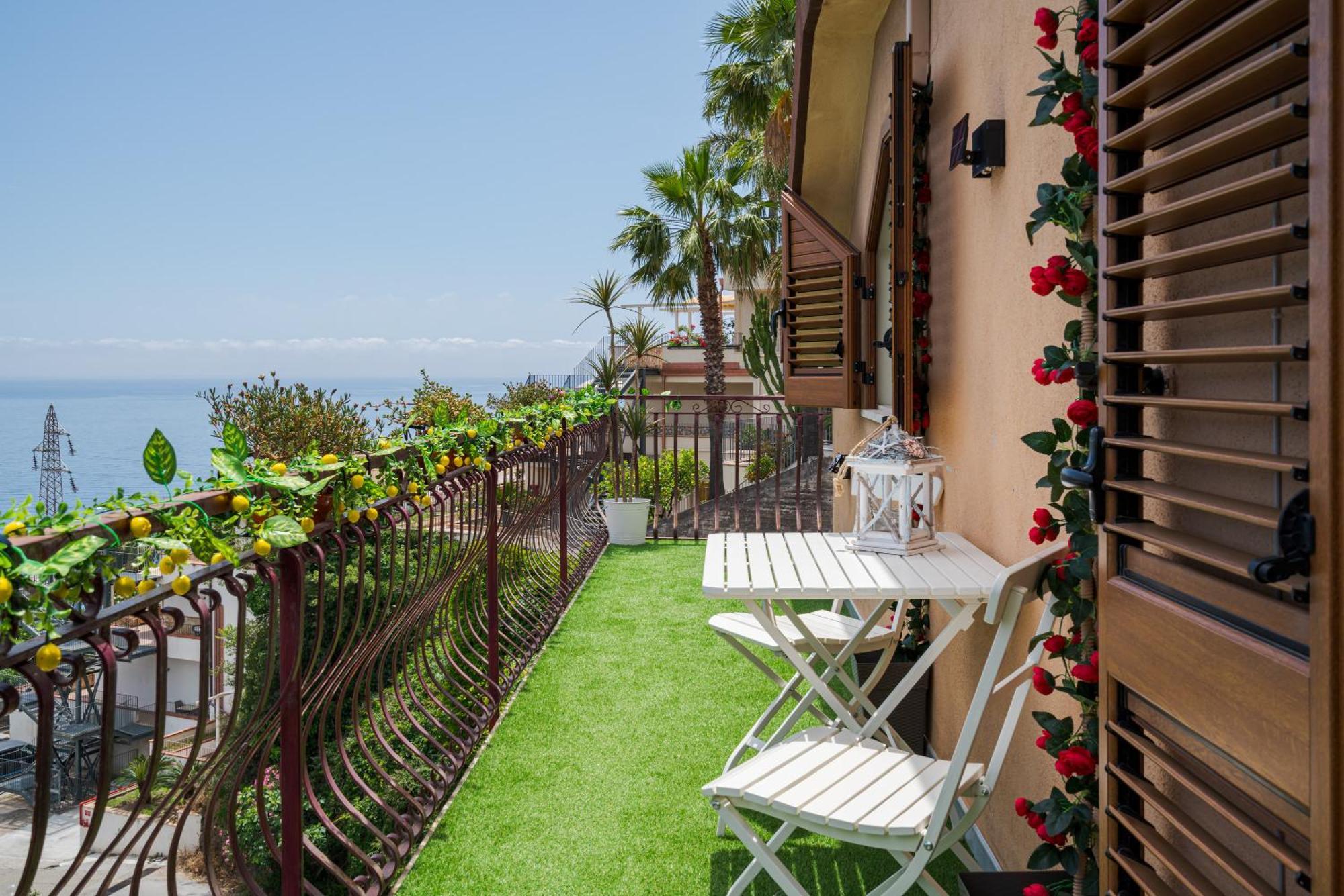 La Goccia Sul Mare Apartment Letojanni Ngoại thất bức ảnh